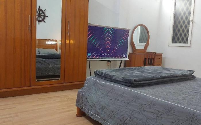 Room Opposite Hochiminh Museum