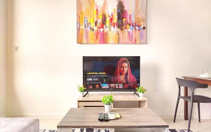 City view TamarindSuites|Wi~Fi|NETFLIX|FREEPARKING
