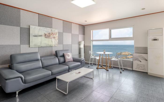 Goseong Napoli House Pension