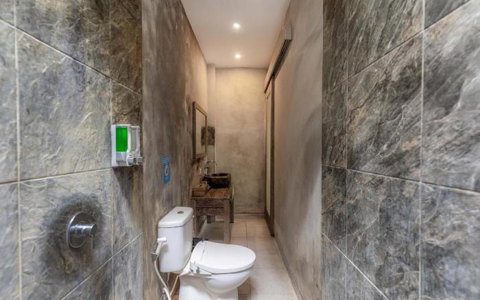 ME Villa Kayu Tulang