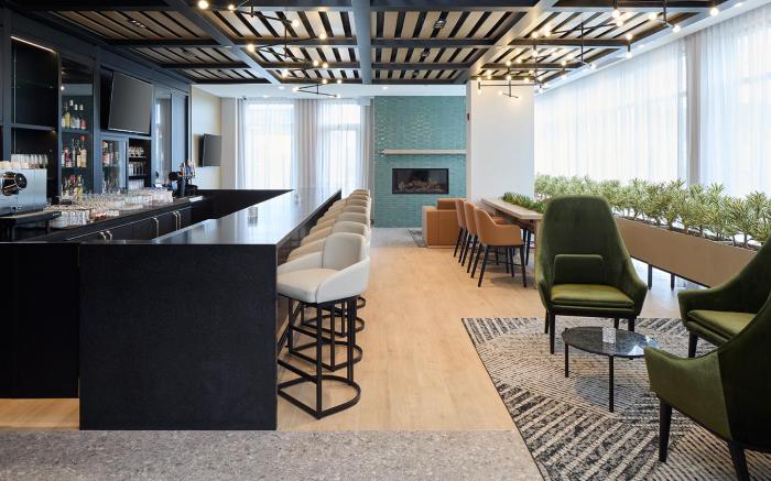 Hyatt Place Montreal Airport