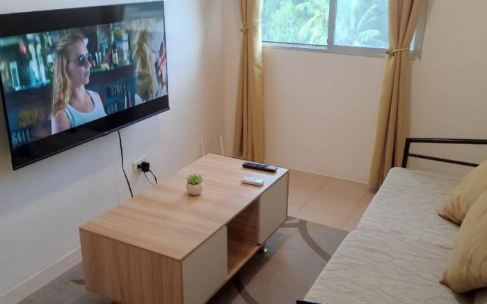 Mike's Place at Marina Spatial