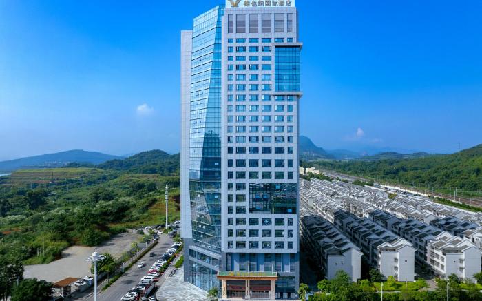 Vienna International Hotel 5.0 Shaoguan High-speed Railway Station Plaza