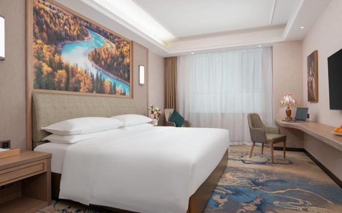 Vienna International Hotel Urumqi Wanda High-speed Railway Station