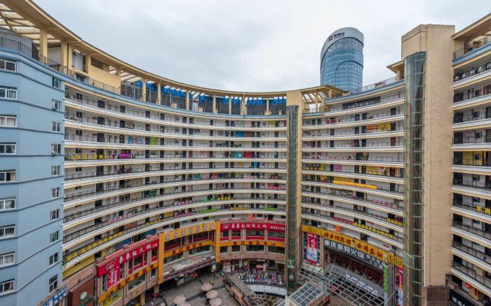 Manfei Apartment (Yintai City Gubu Street 2 Branch)