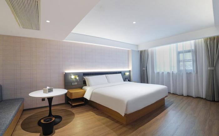 Home Inn Plus Xianning Yinquan Avenue Hot Spring