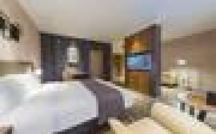 Home Inn Plus Weifang Wolong East Street Dongfang Road Gude Plaza