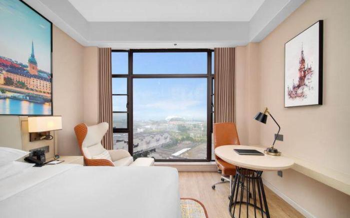 Vienna International Hotel Zhijiang Sports Center Branch