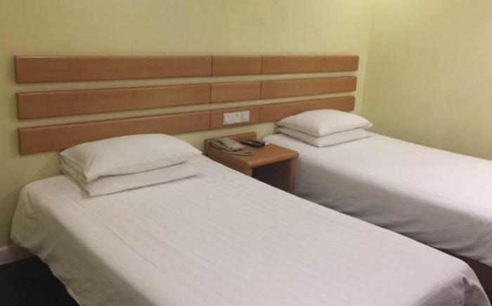 Home Inn Dalian Jinzhou Railway Station Stadium