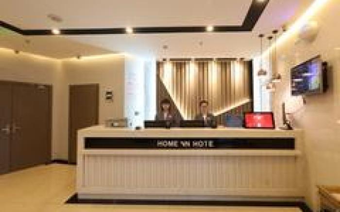 Home Inn Nanchang Bayi Square 2nd Affiliated Hospital