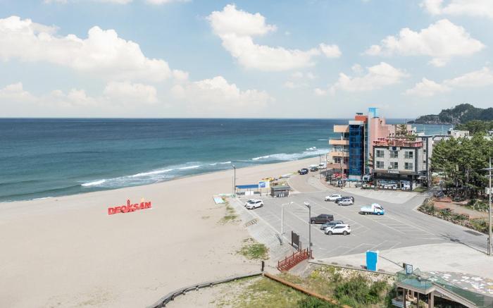 Samcheok Kong & Bee Ocean View Pension