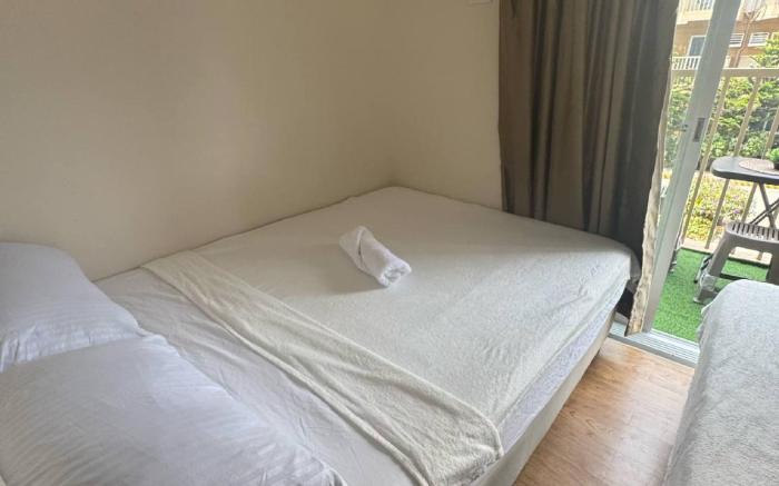 Moldex Baguio with Balcony Wifi Netflix Near City