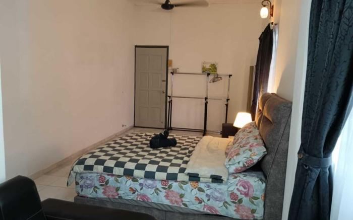 Grey Fantasy Homes - Room #2