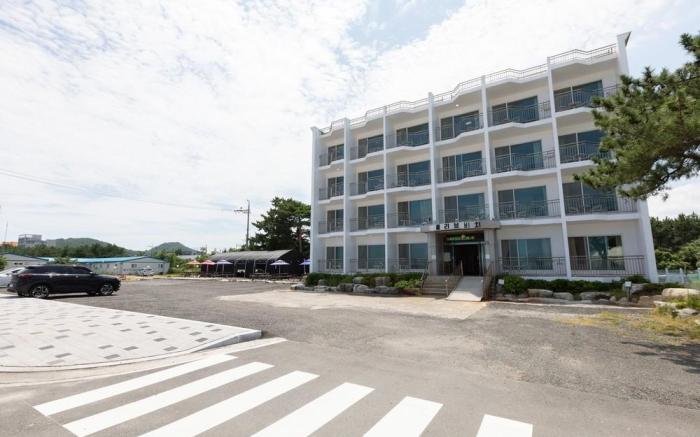 Olive Beach Pension