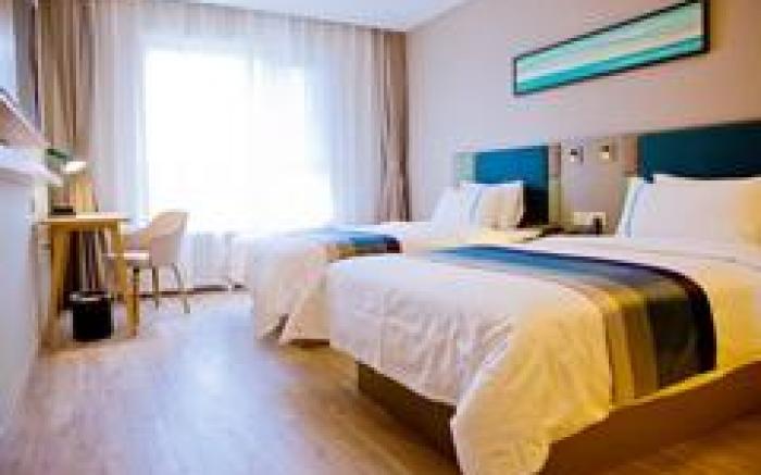 Home Inn Style Harbin West Station University of Technology Xuefu Road Metro Station