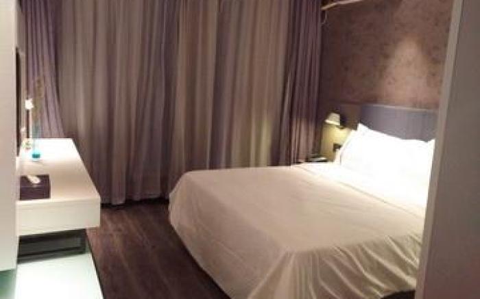 Ease Hotel Wuhan Hanzheng Street