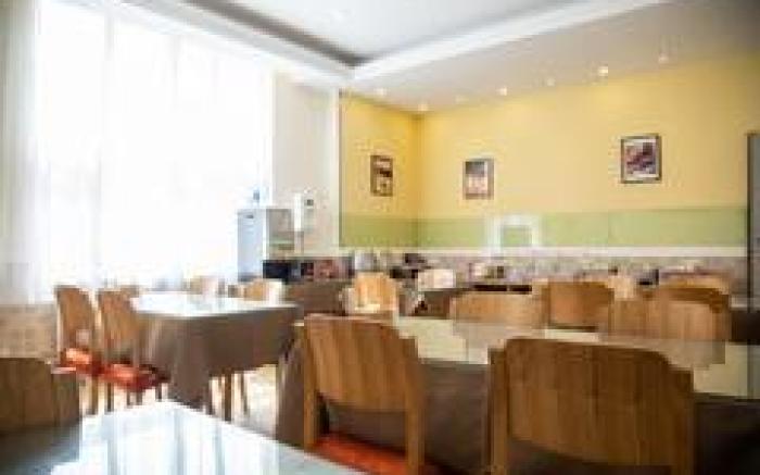 Home Inn Weifang Xinhua Road Beigong Street