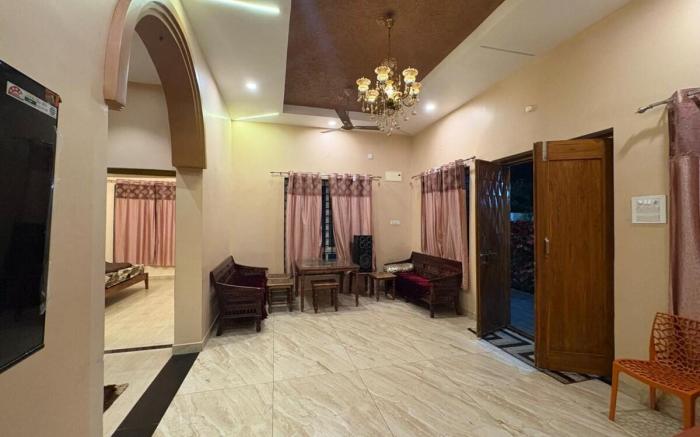 Golden Nest Farms - 3BHK Private Pool by Homeyhuts