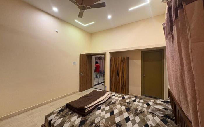 Golden Nest Farms - 3BHK Private Pool by Homeyhuts