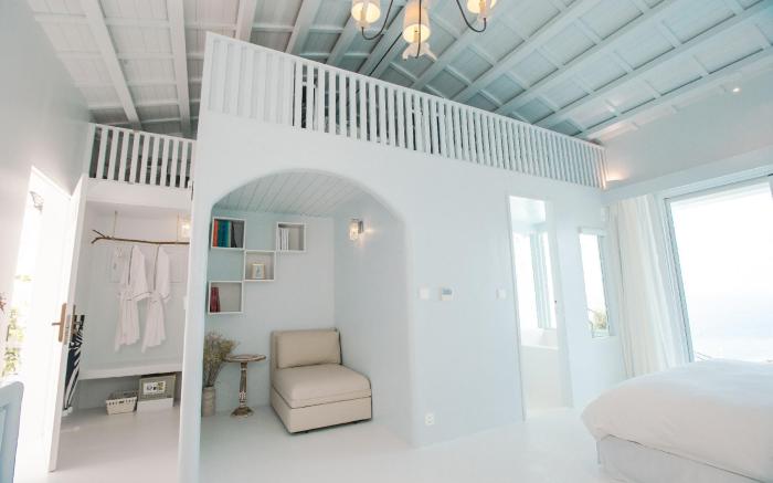 Ample Villa