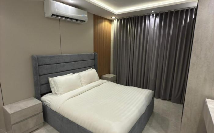 Stylish 1BR • Smart TV • Coffee Bar • Free Parking