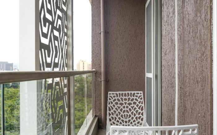 Cozmo Studio, Next to Pune Airport