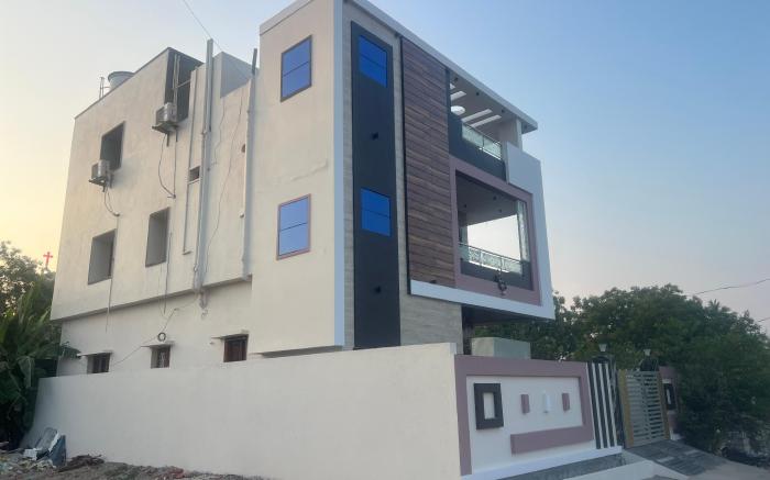 Tej Home Stays and Guest House