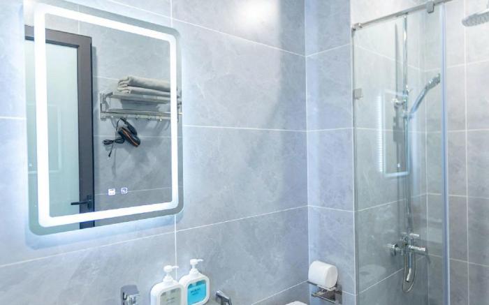 LUMI WEST LAKE APARTMENT