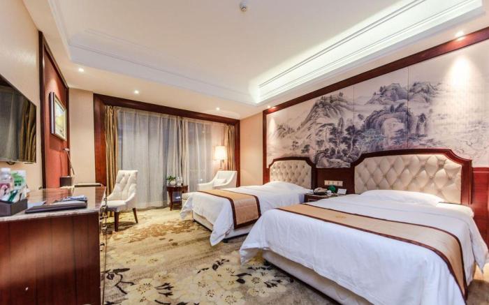 Huatian Grand Hotel (Langshan Avenue)