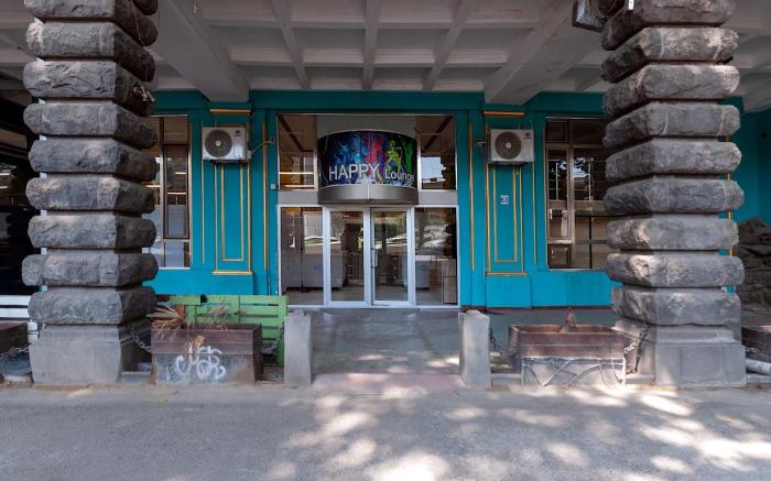 Capsule Hotel Happy lounge