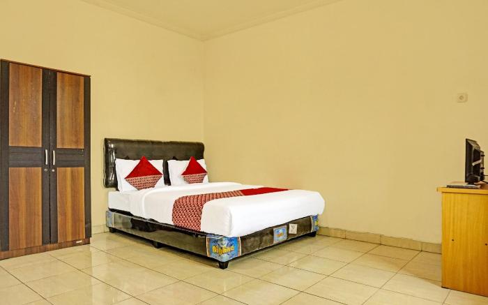 Dancenter J&b Rooms Tomang