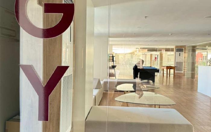Cozy Condo Near Airport & Beach