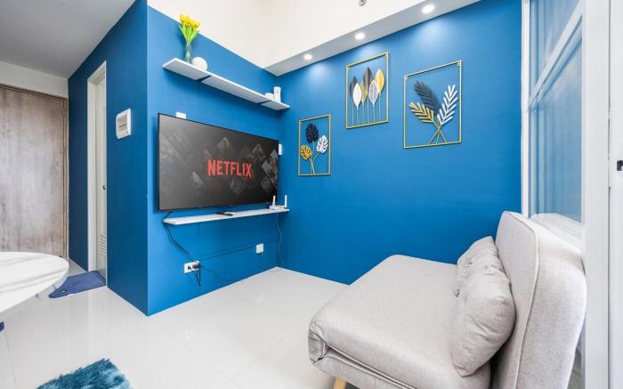 Minimalist Studio w/ Balcony & Relaxing Ambiance