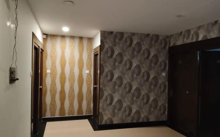 HOTEL R INN