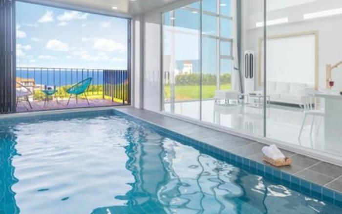 J nine Poolvilla Pension