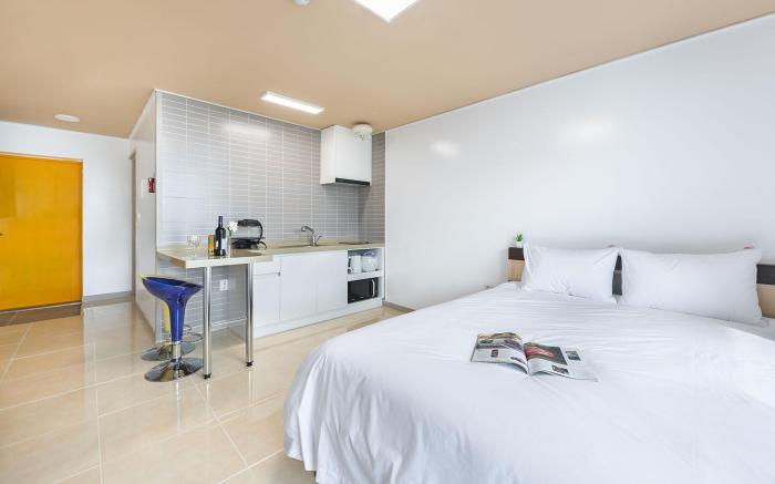Yeosu Naples House Pension