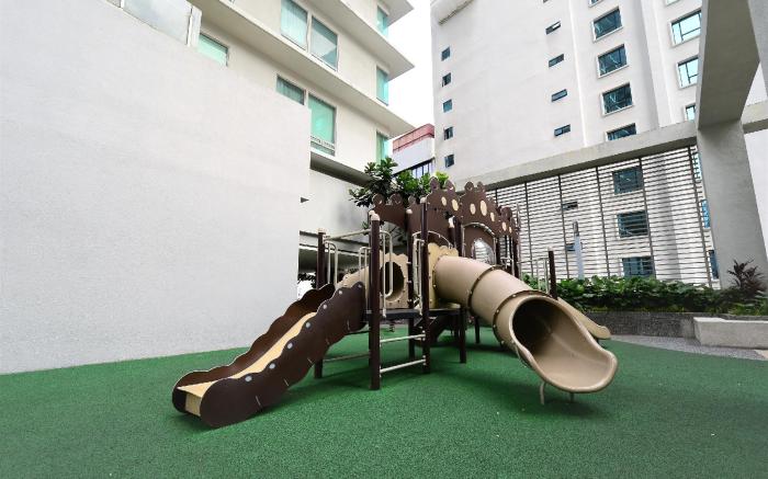 The Robertson Residences Free Gym & Pool