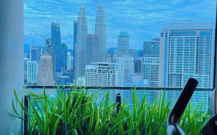 The Colony and the Luxe Infinity Pool