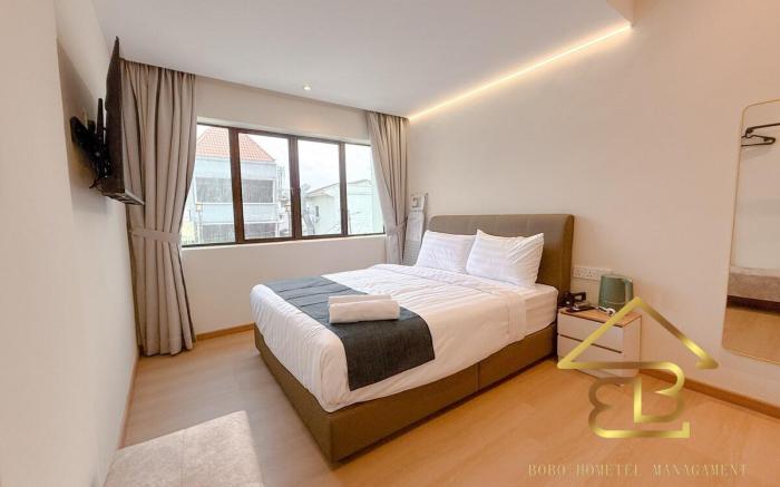 Private Queen Room + Bathroom @ Ipoh Town TV&Wifi