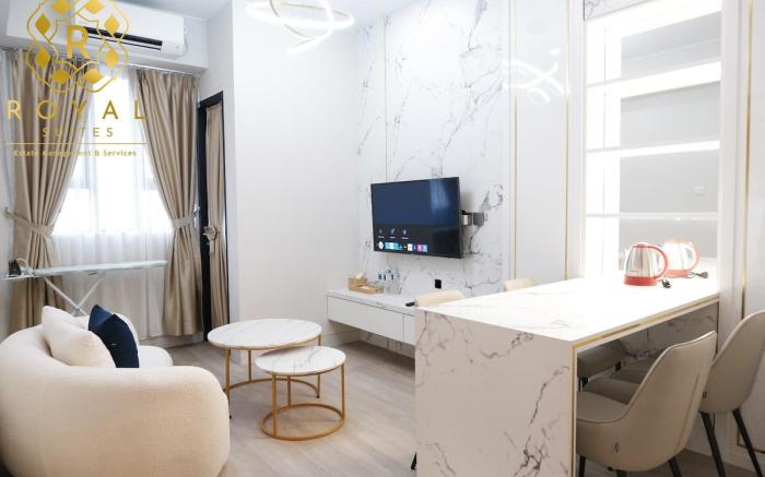 Royal Suites 2BR | Baloi Apartment