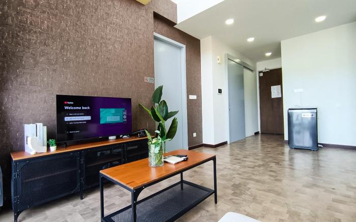 Expressionz Suite by Manhattan Group Signature