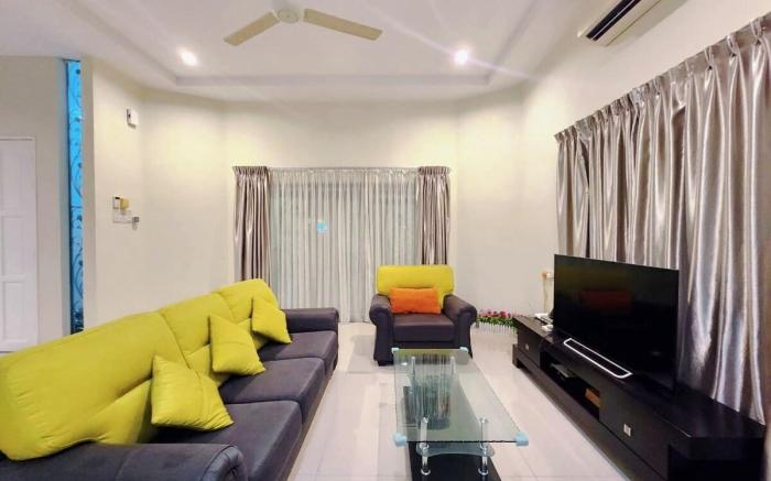 5 min to Ipoh town pasir puteh 6br6bath24 pax