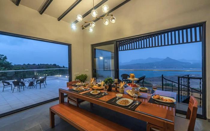 SaffronStays Ahilya | Lakeview Infinity Pool Villa