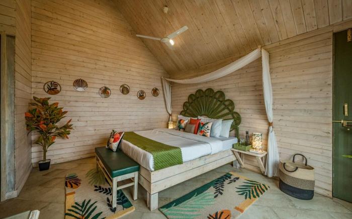 SaffronStays Shambhala Bhodi Lakefront Retreat