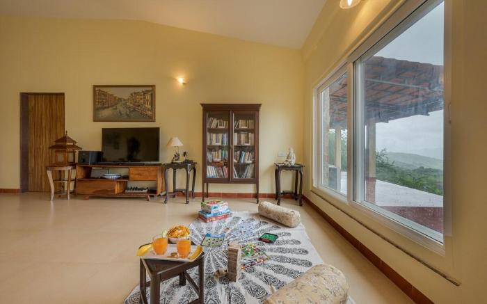 SaffronStays Silver Falls-Scenic Waterfall Escape