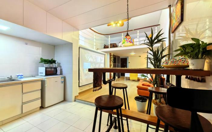 Shanghai Hills & Aromahome Terrace Loft