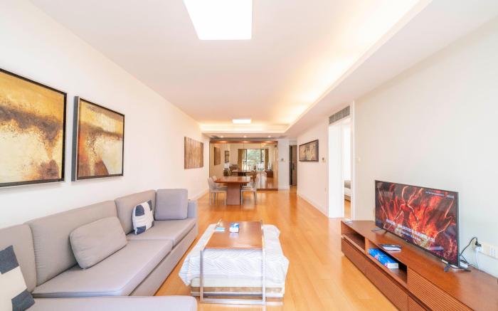 Cozy 2 Bedroom 1 Living Apartment Yongxin Century