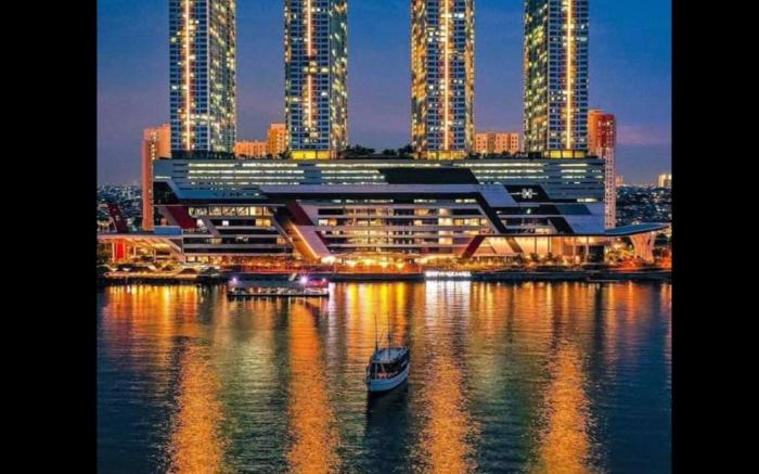 Sky Heaven Greenbay Apartment in North Jakarta