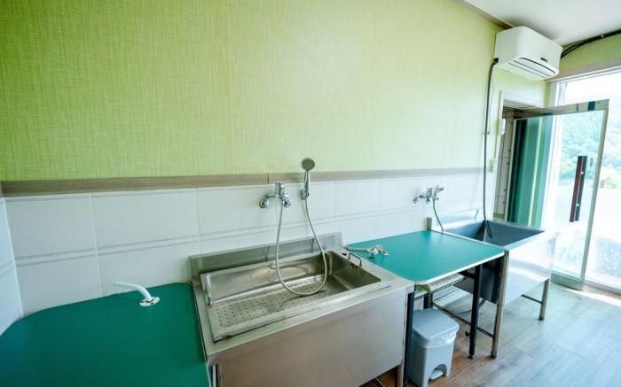Taean Low Stack Pet Pension