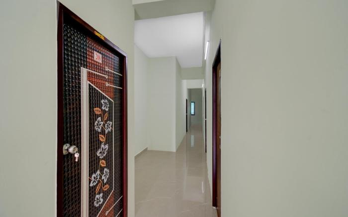 Hotel O Royal Plaza